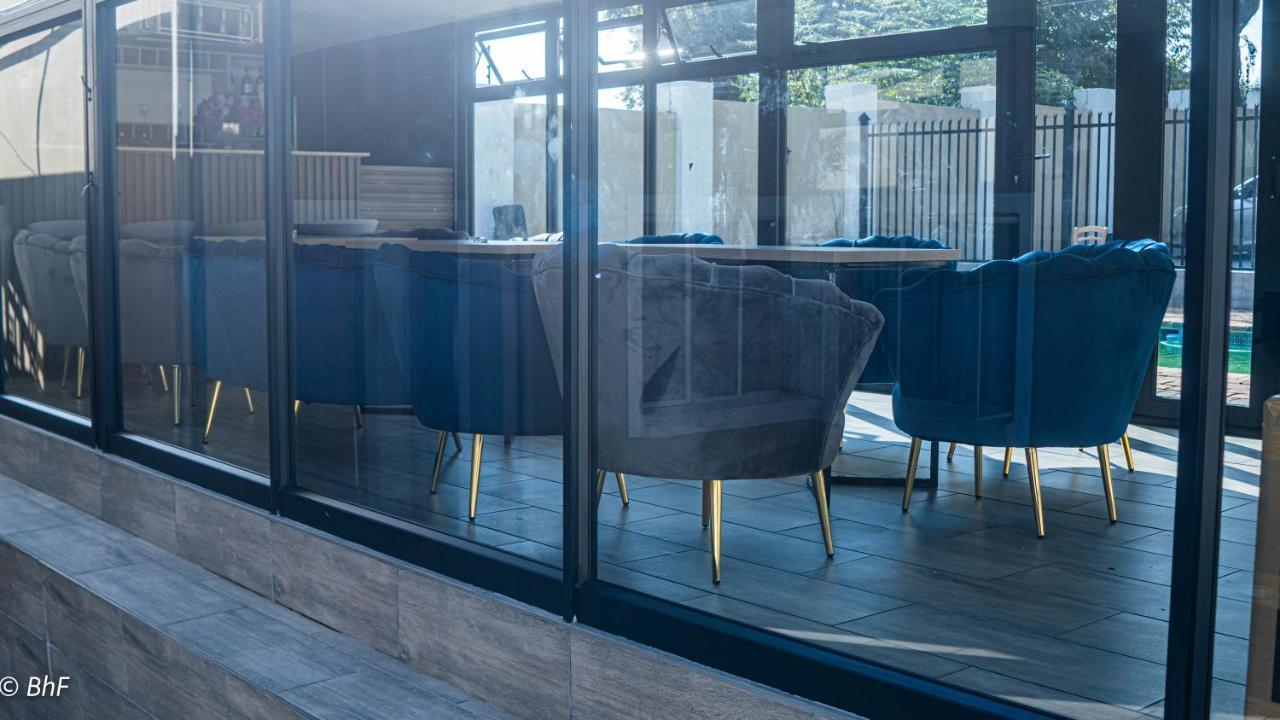 Henry George Guest House Претория Екстериор снимка